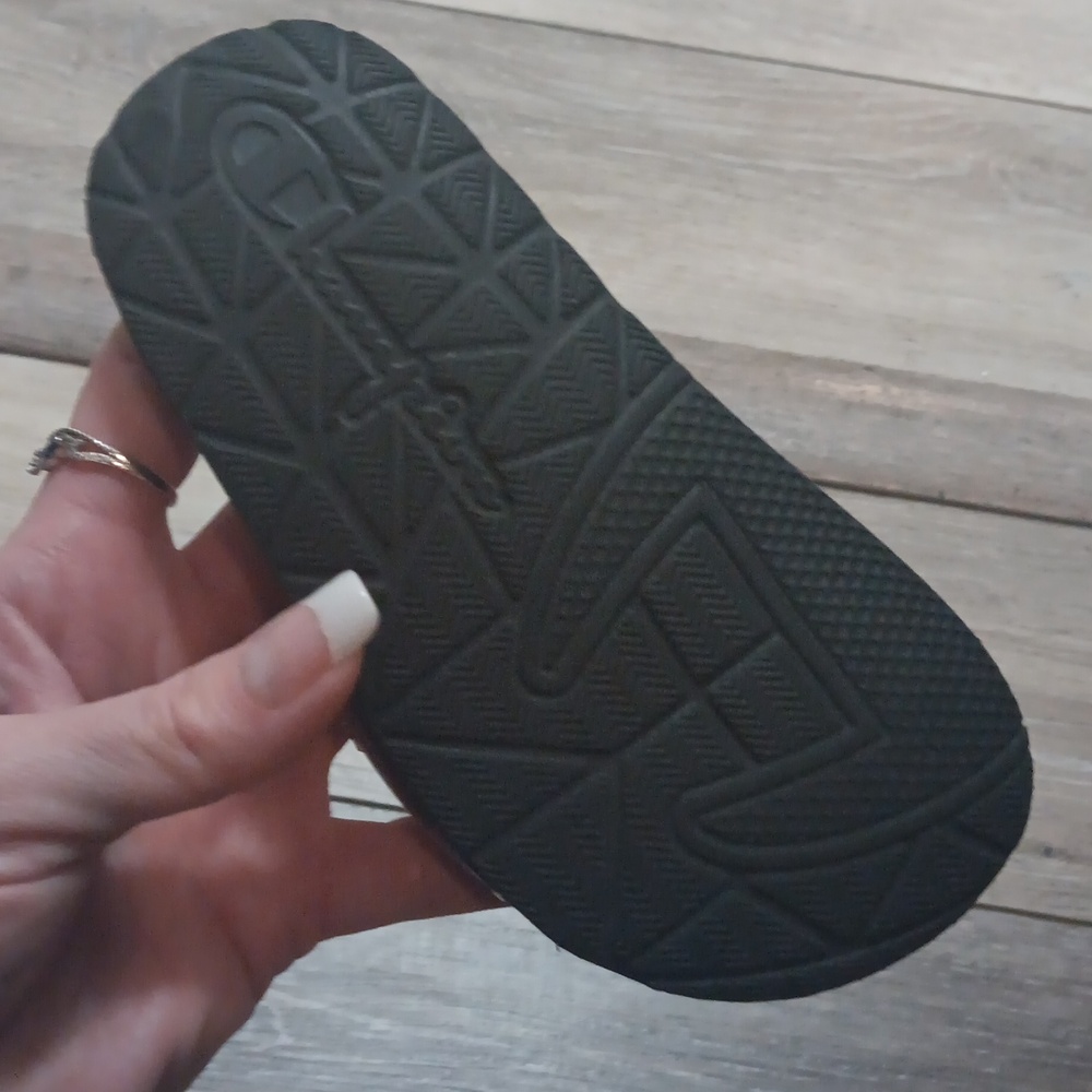 Shoes - Picture 3 of 4